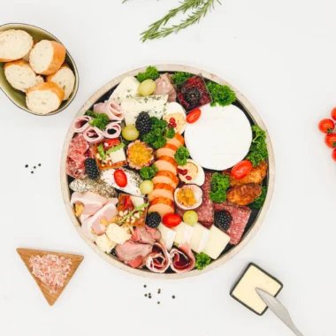 Kaas en charcuterieschotel